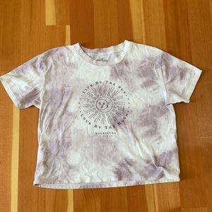 Size XS Hollister T-shirt